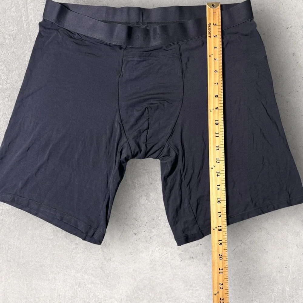 Marcus Pierce color gray